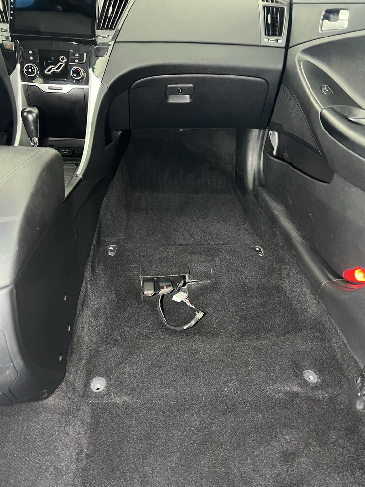 Химчистка  авто  от 2000 грн