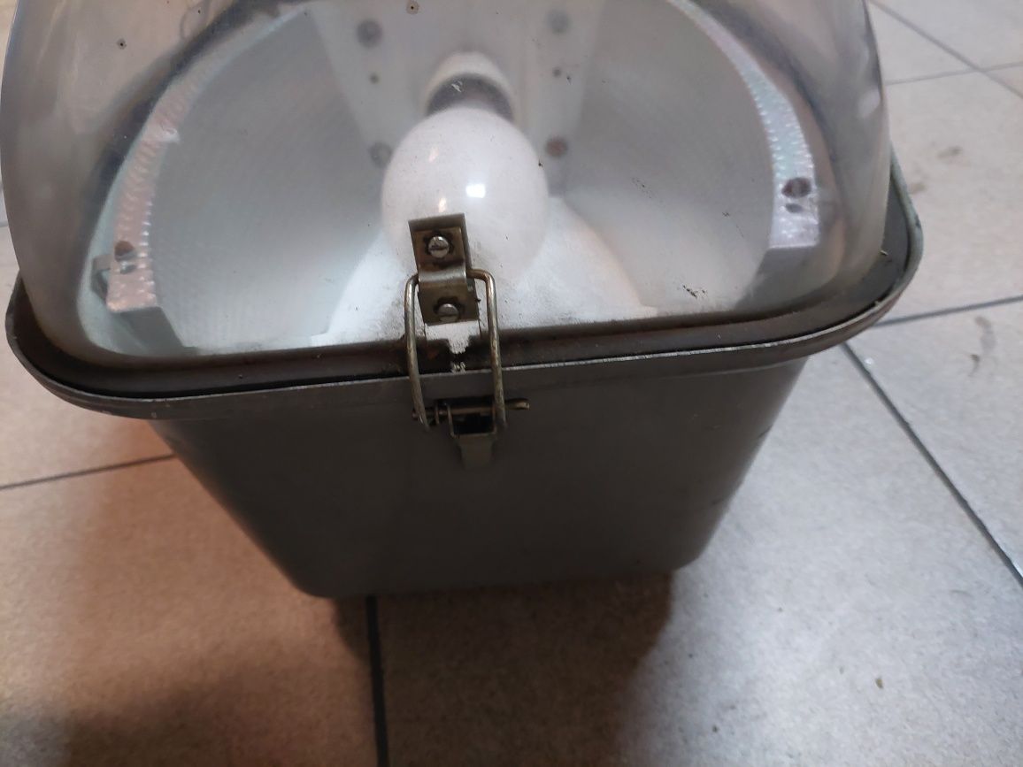 Lampa uliczna sodowa + żarówka