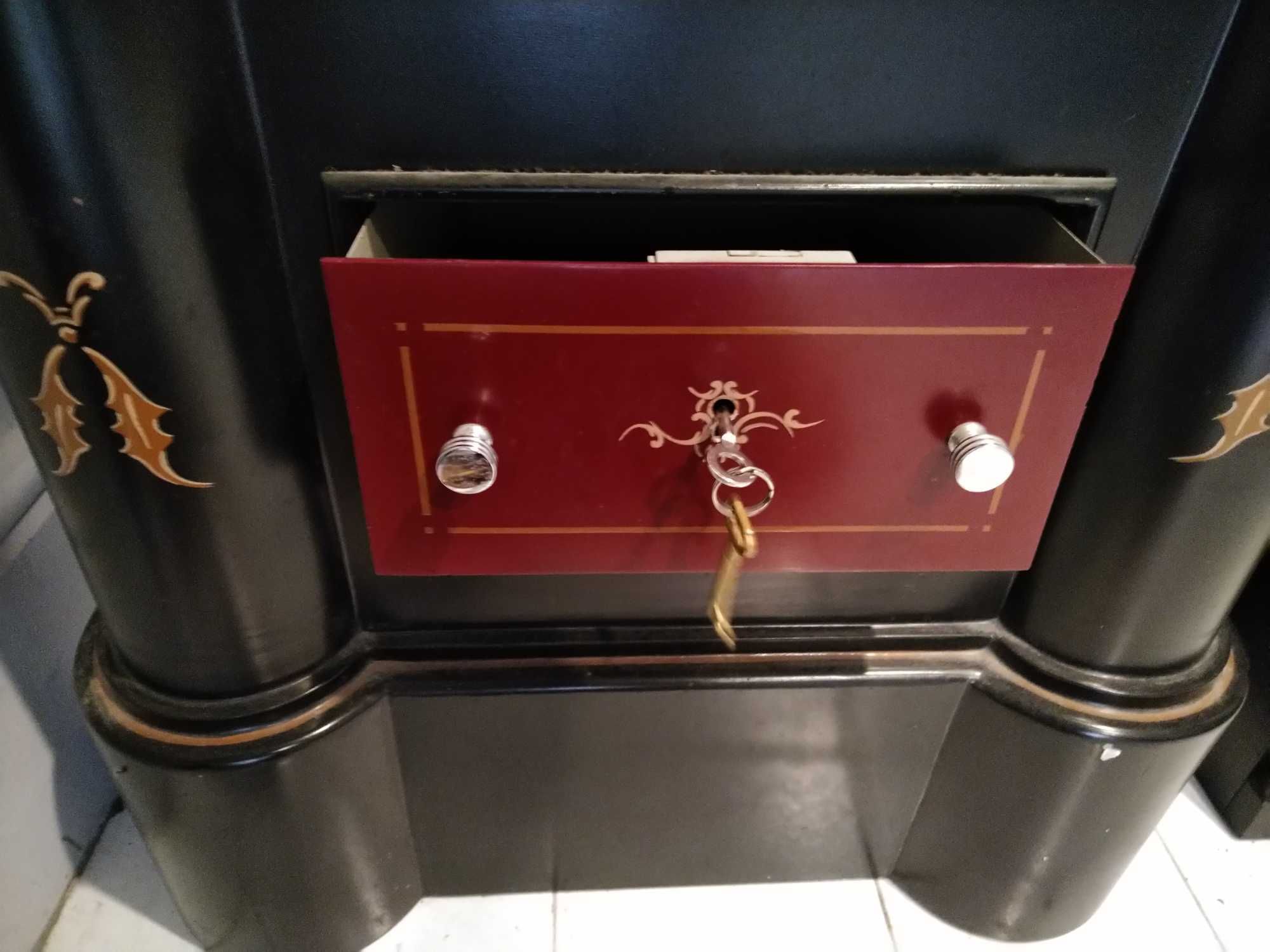 Cofre Antigo em ótimo estado  1.250€
