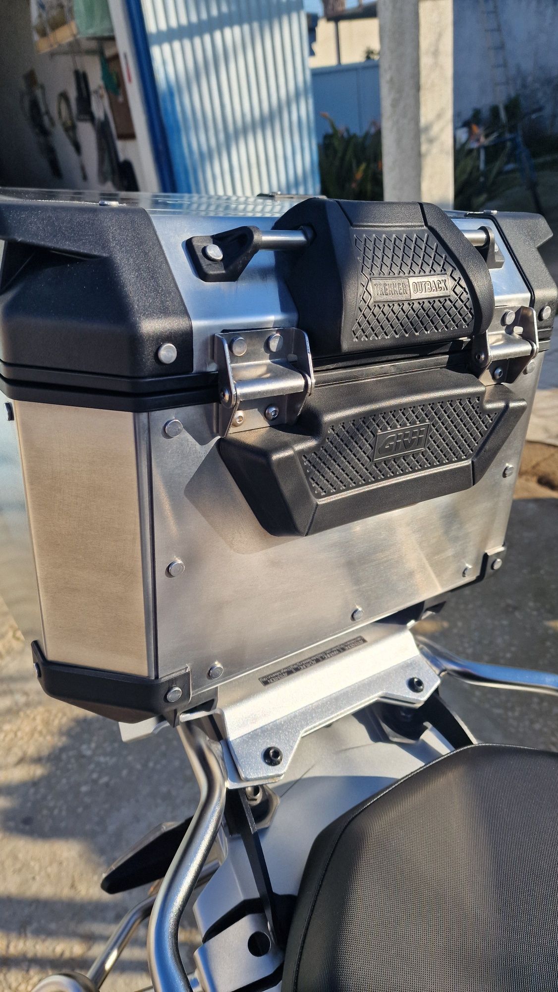 TP Givi trekker outback 42L +sra 5112