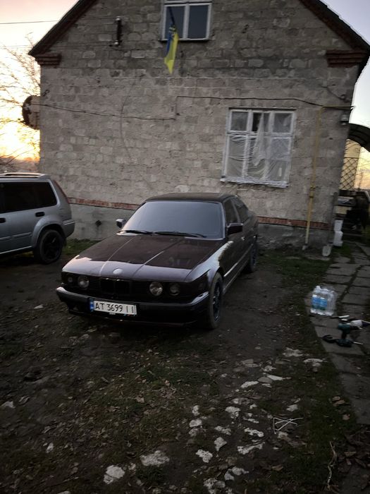 Продам БМВ Е 34 2.5 Бенз Плита