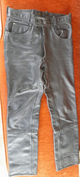 Spodnie ze skóry