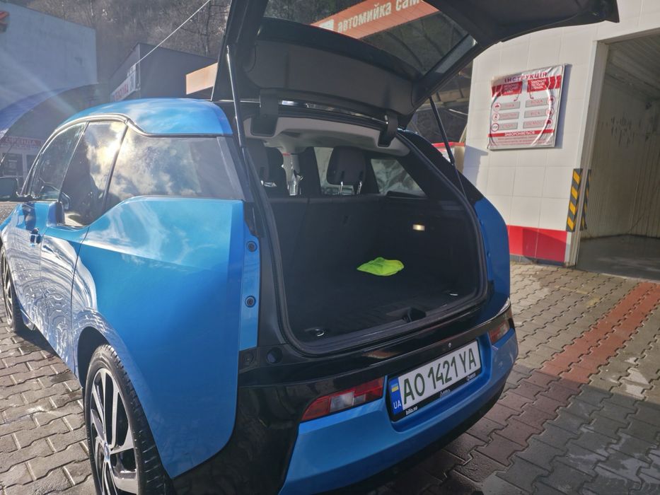BMW i3 2016 рік Електромобіль