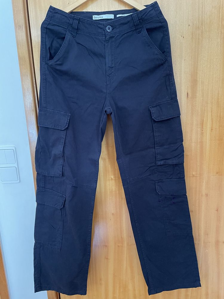 Calças cargo azul marinho Bershka
