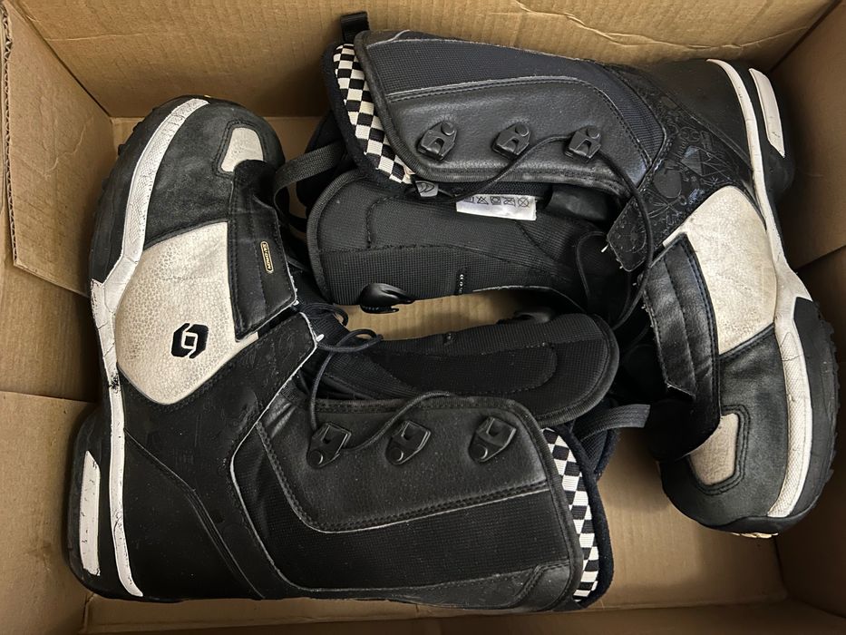 Сноубордичні черевики