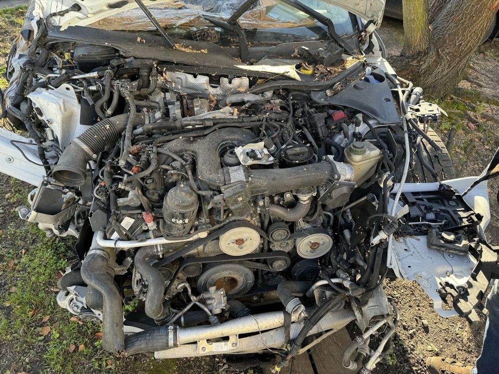 PORSCHE PANAMERA DIESEL Biała Uszkodzona z Włoch