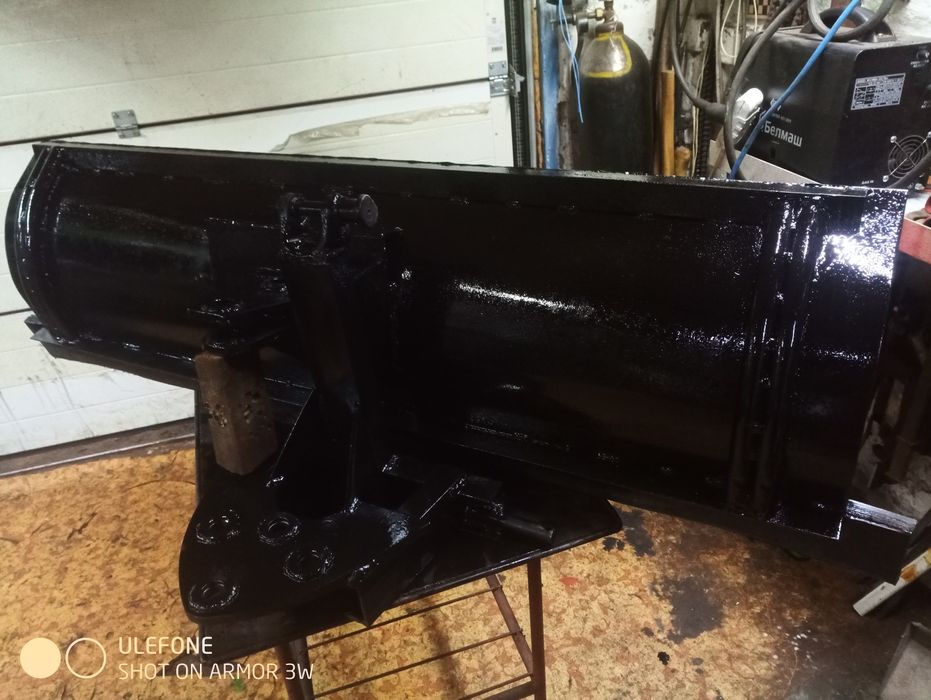 Продам сніжний отвал для минитрактора