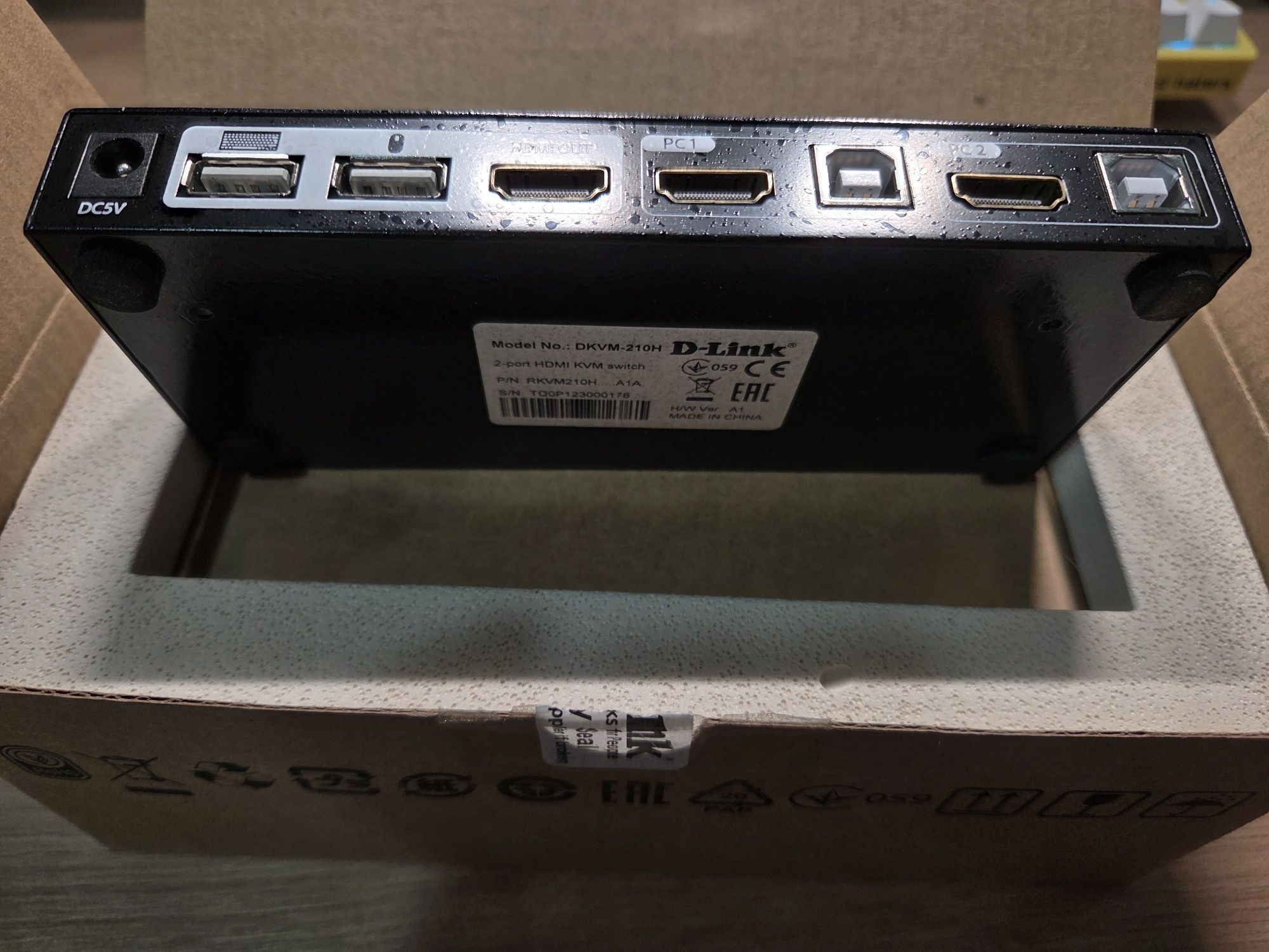KVM-перемикач d-link DKVM-210H