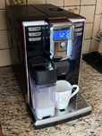Ekspres do kawy Philips Latte go EP5360/10 cappucin latte wysoki model