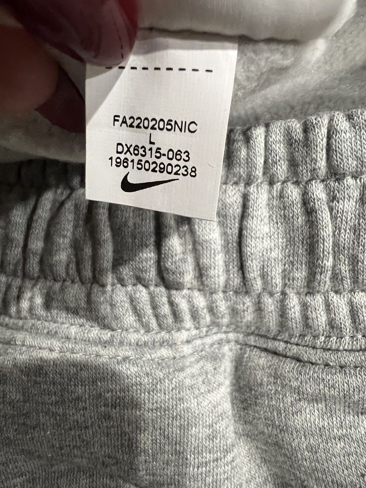Nike Nowe spodnie joggery dziecięce, r. L