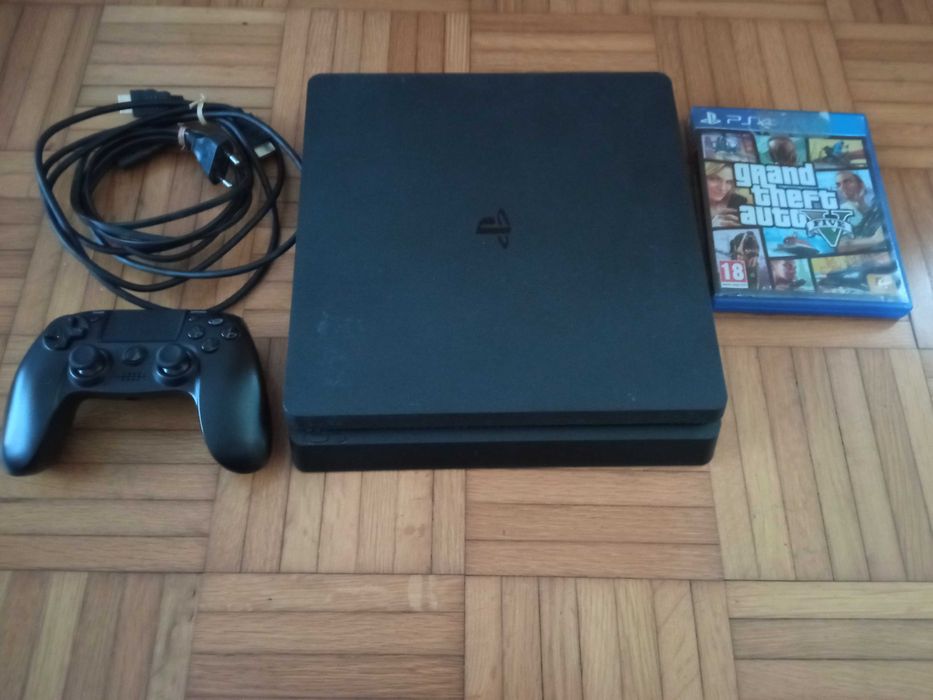 PlayStation 4 Slim