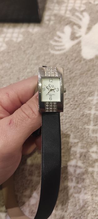 Годинник жіночий Eternal