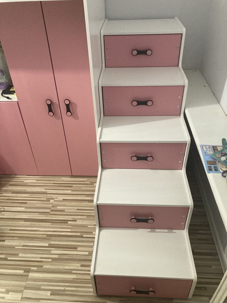 Łóżko dziecięce, piętrowe, z biurkiem (pojedyńcze 80X200, różowe)