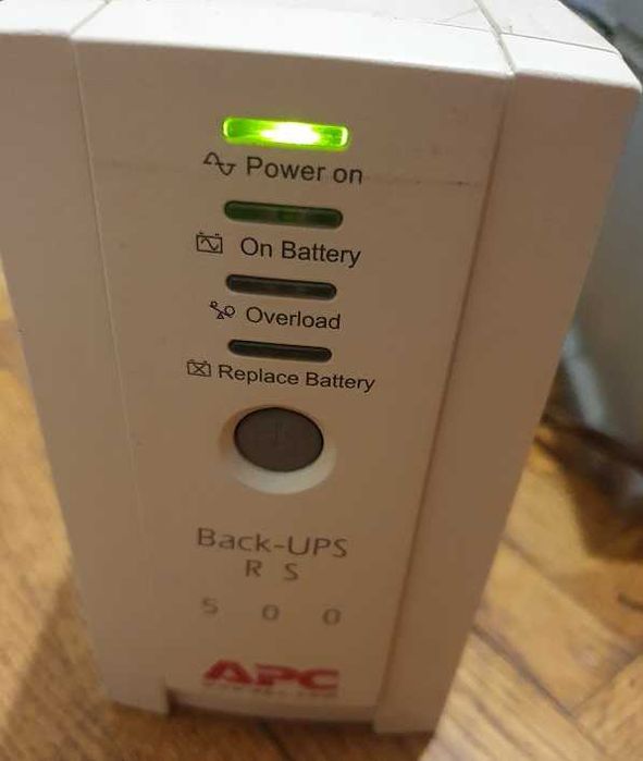 Преобразователь инвертор бесперебойник упс APC 500