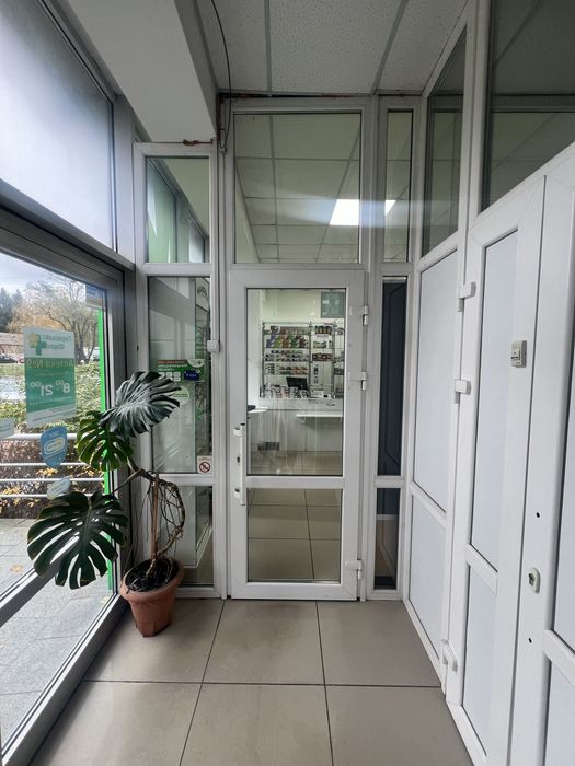 Оренда комерційного приміщення 56 кв.м на Корбутівці