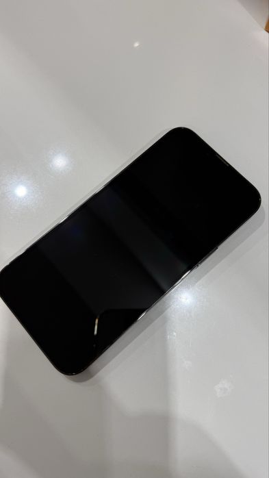 iPhone 13 Pro Max cinza escuro
