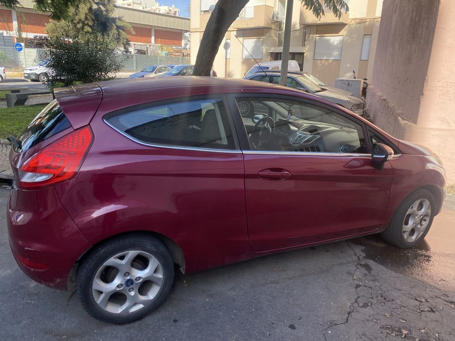 Ford Fiesta 2011 - Gasolina