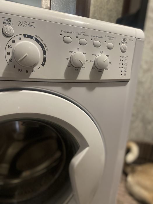 Пральна машина Indesit на 5 кг