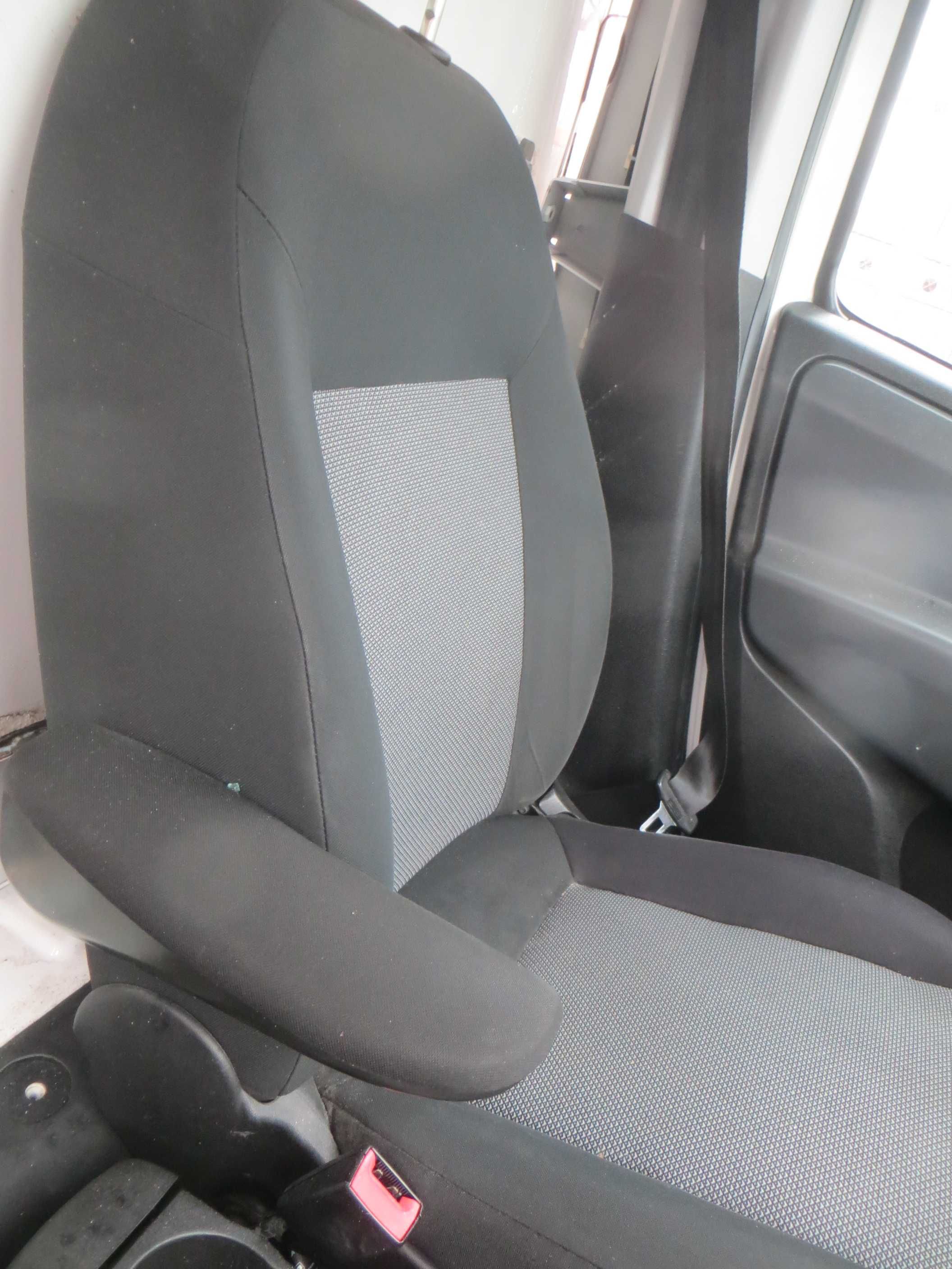 Fiat Doblo II fotel lewy kierowcy 2013r / izoterma cargo
