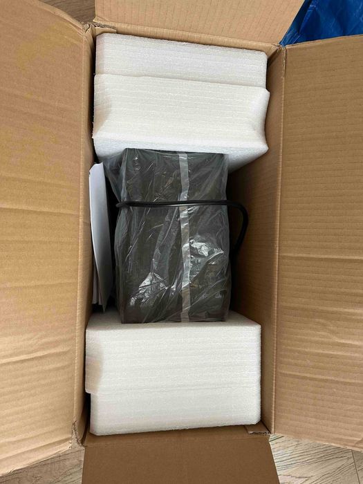 ДБЖ Безперебойник APC Back-UPS 1200W/2200VA USB Schuko (BX2200MI-GR)