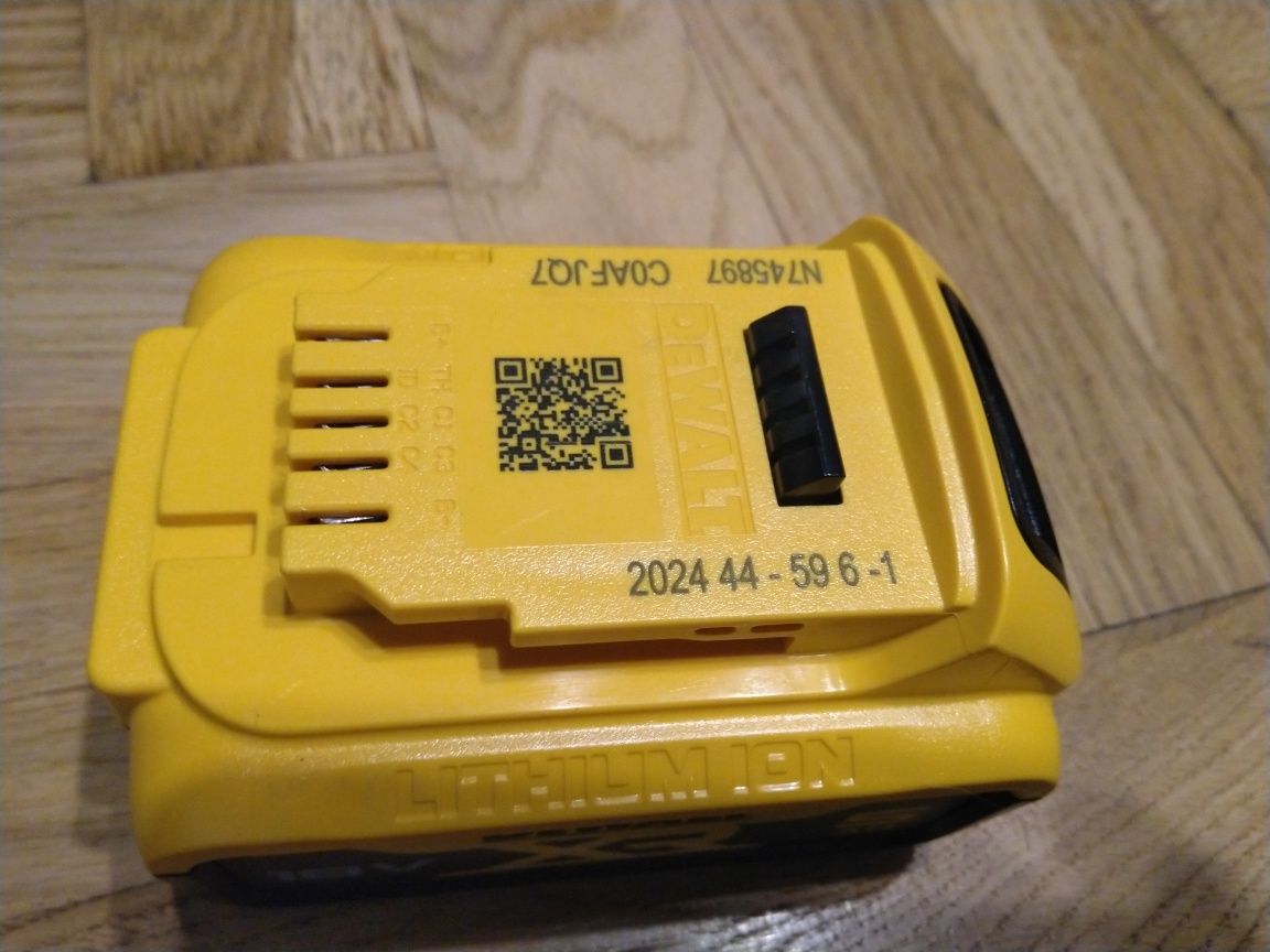 Młotowiertarka Młot Wiertarka Dewalt DCH273NT  5ah SDS + NOWY 2024