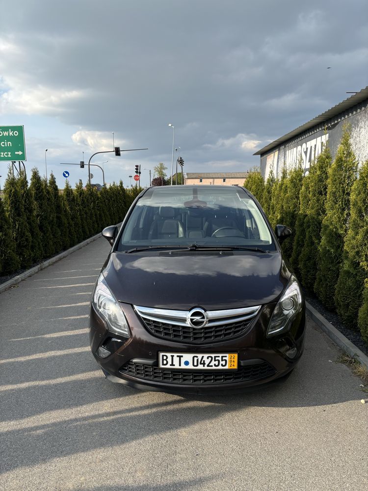 Opel Zafira C 2015r 2.0D Panorama Xenon Full Opcja 7 osob