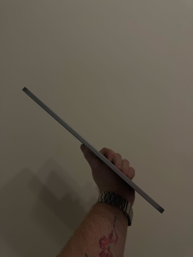 Apple Ipad pro 11gen3M1 2023 на 128 в стані нового