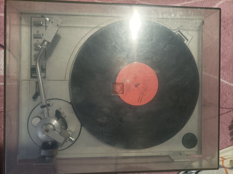 Вініл програвач радянський