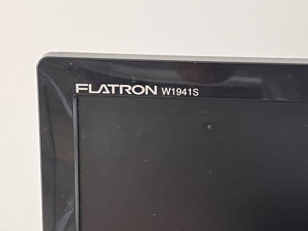 Monitor LG Flatron 19”