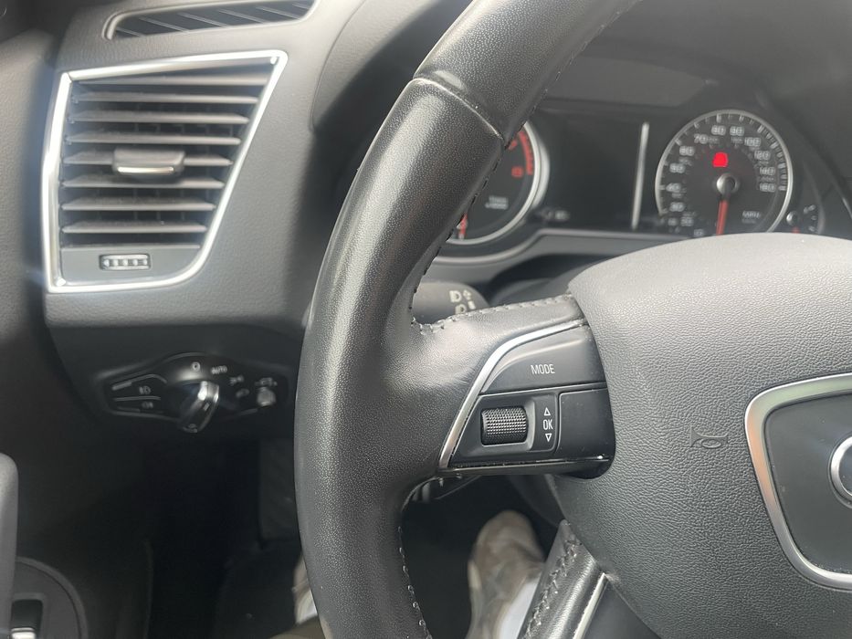 Audi Q5 Premium Plus