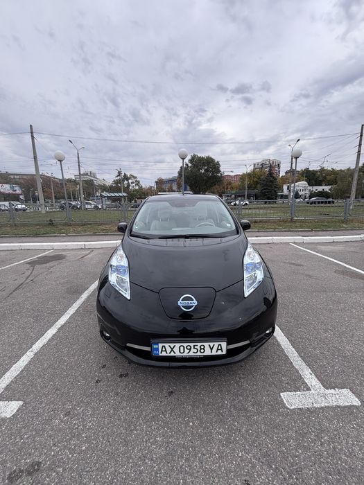 Авто Nissan Leaf
