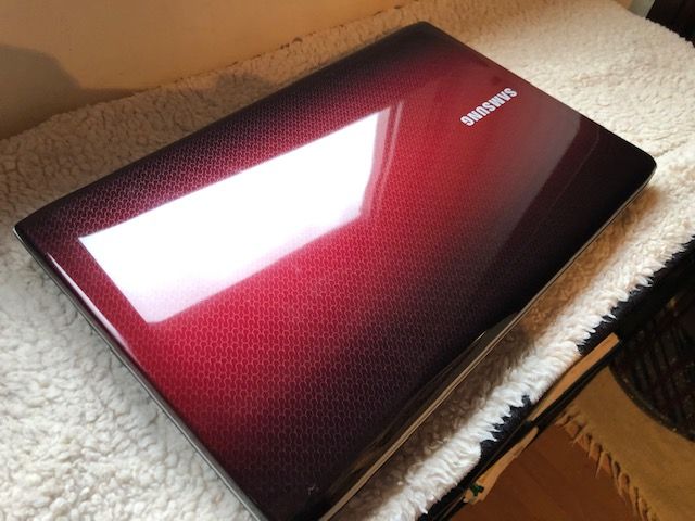 Samsung R730 de 17" - disco 500GB - Windows 10