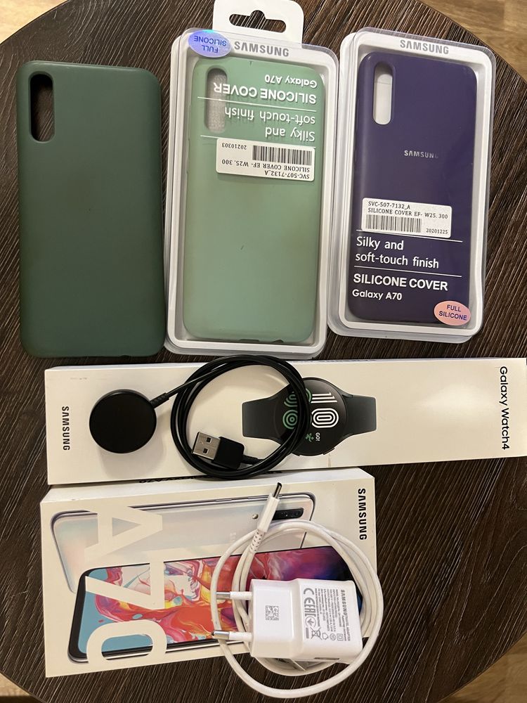 Смартфон Samsung Galaxy A70 + Смарт-часы Samsung Galaxy Watch 4 44mm