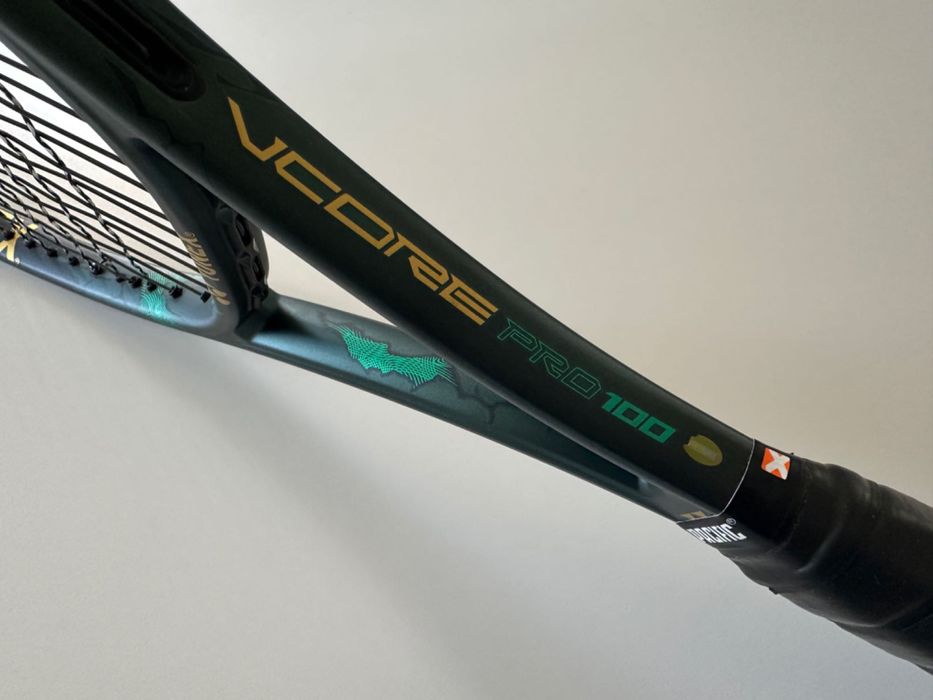 Raquete de Ténis Yonex Vcore Pro 100 com Bolsa/Capa