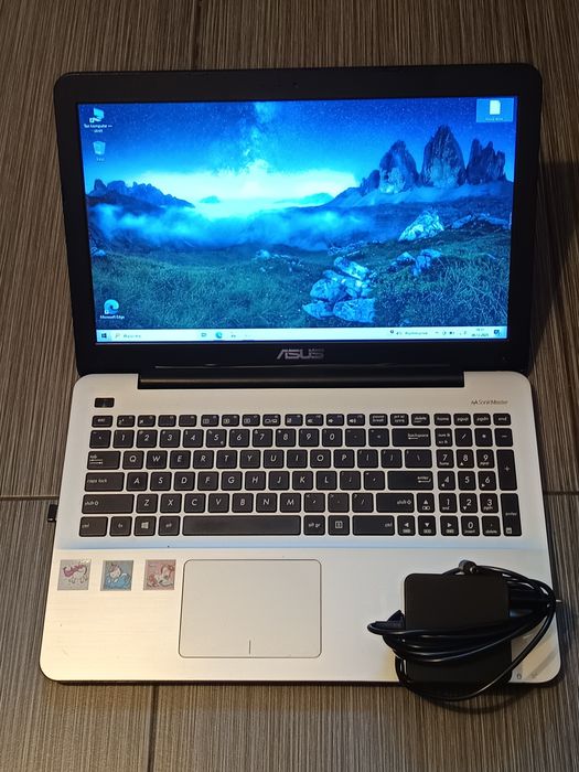 ASUS X555LJ i3 / 12 GB RAM / SSD 128+ 500GB HDD / Windows 11 + AtlasOS