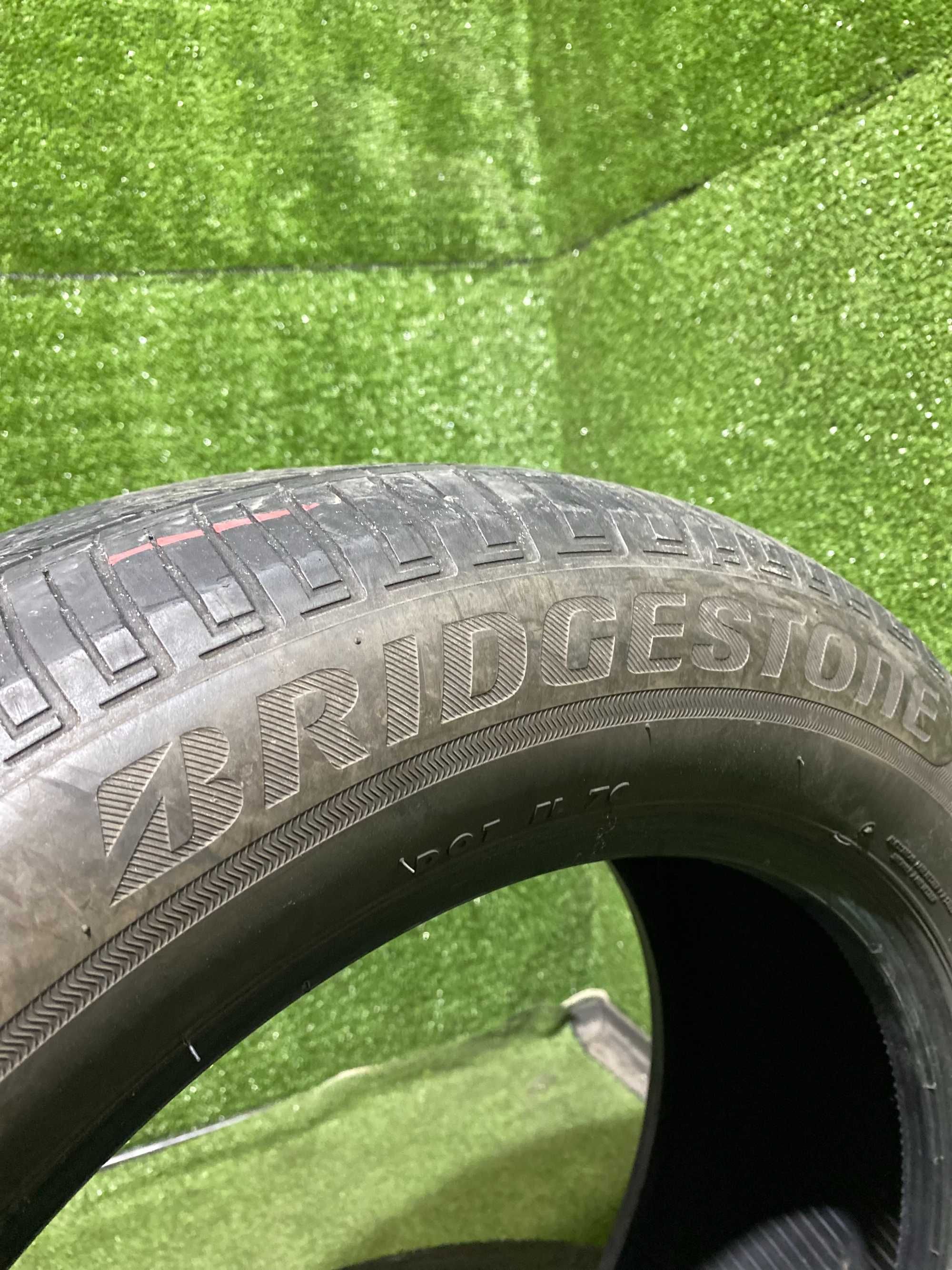 Шини 235/55 R18 Bridgestone