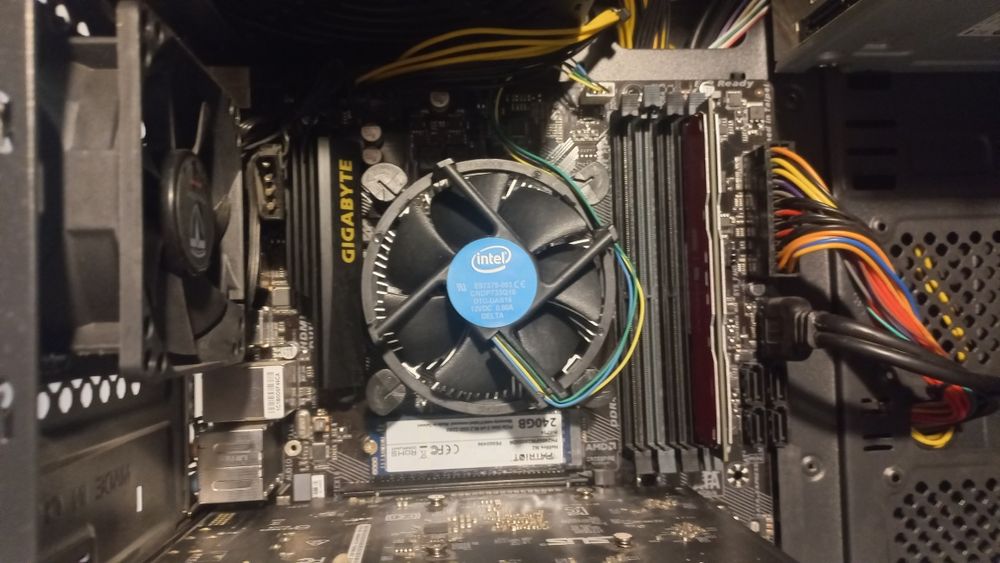 komputer stacjonarny i5 7gen gtx 1050 ssd m.2