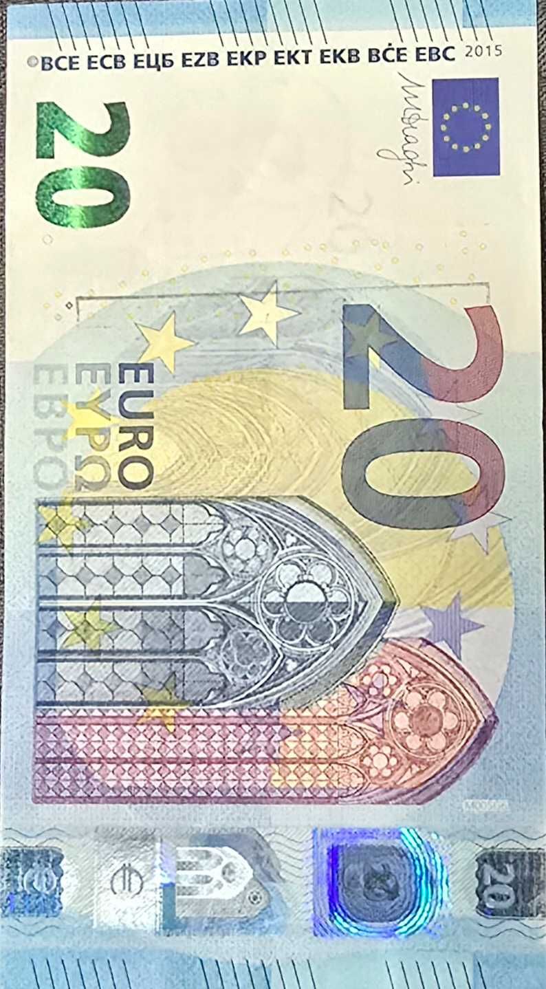 Moedas com defeito e nota