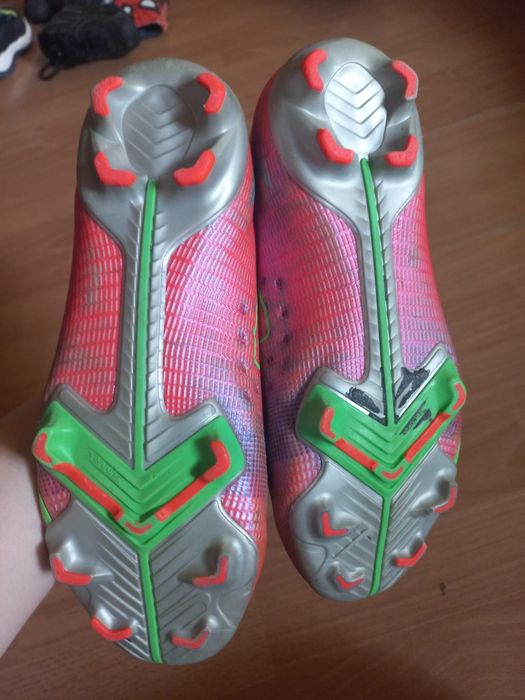 Spzedam buty pilkarskie dla chlopaka