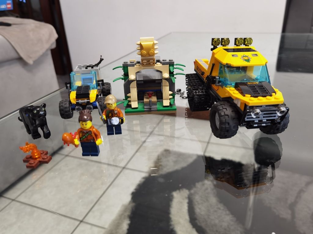 Lego explorar selva