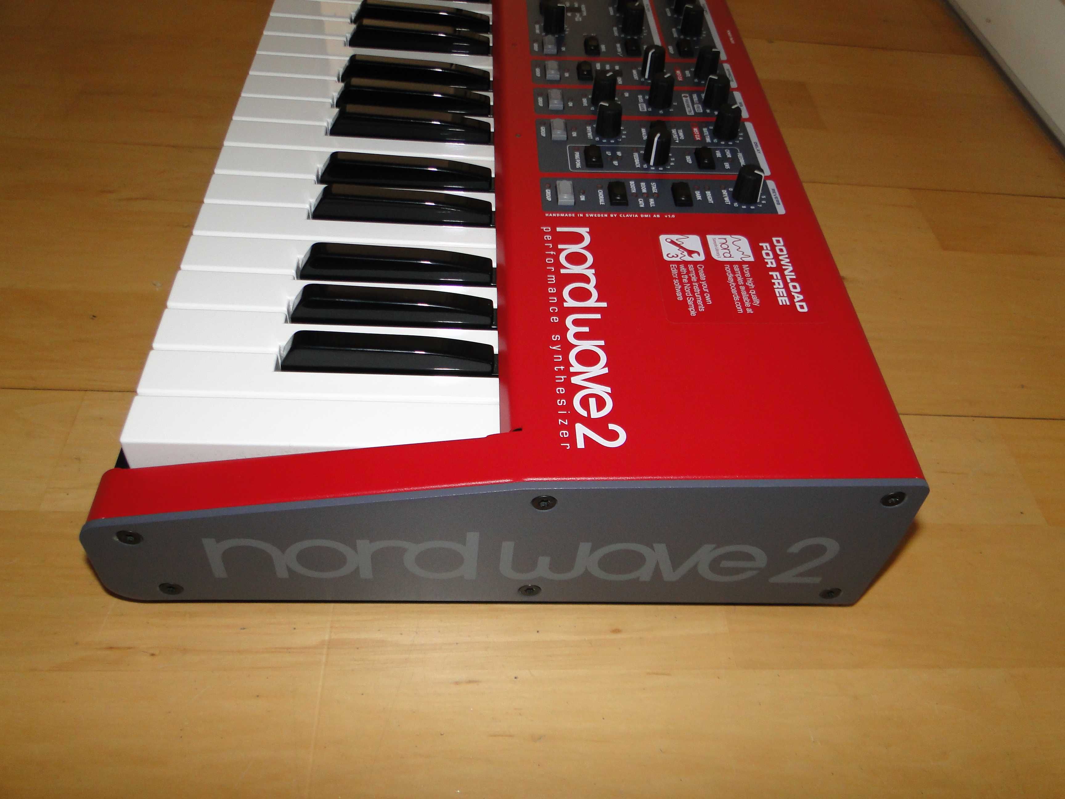Zawodowy Syntezator Analogowy NORD WAVE 2.Jak Nowy+Futerał.Okazja!!