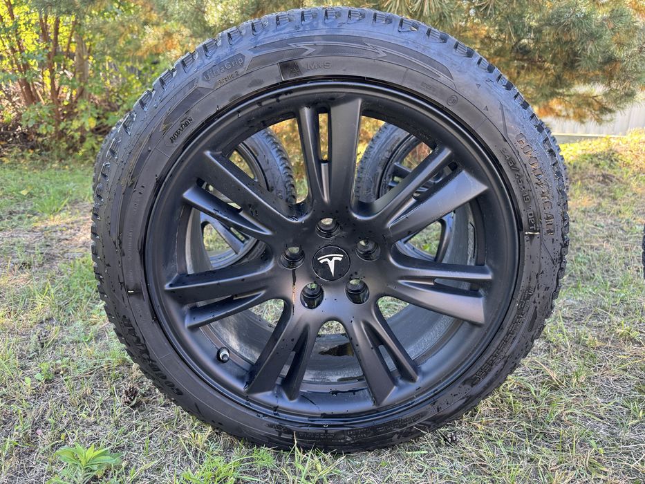 Оригінальні диски Tesla model S R19x8.5 5*120