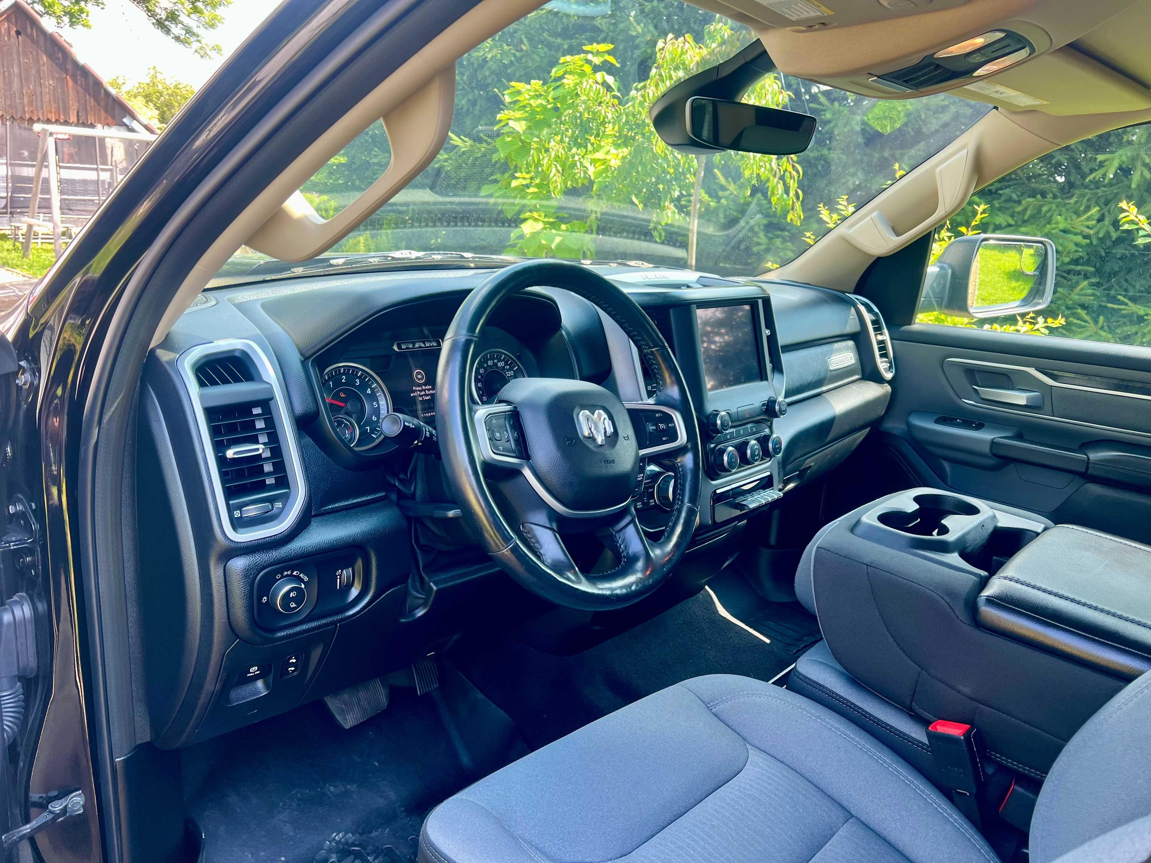 2020 RAM 1500 5.7 Hemi 4x4  Big Horn Vat 23