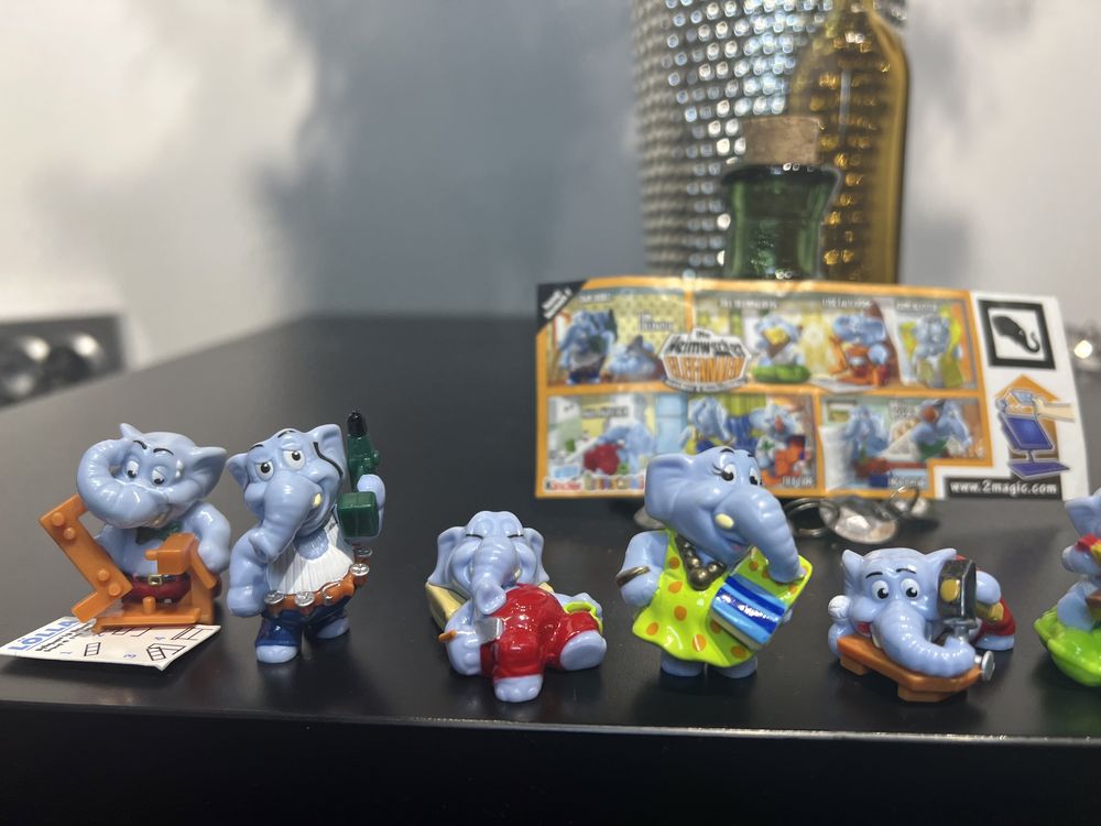 Слоны строители киндер игрушки коллекция