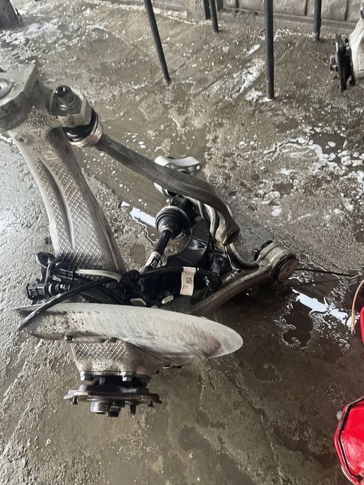 Zwrotnica wachacz prawa lewa przod porsche panamera 971 bentley gt