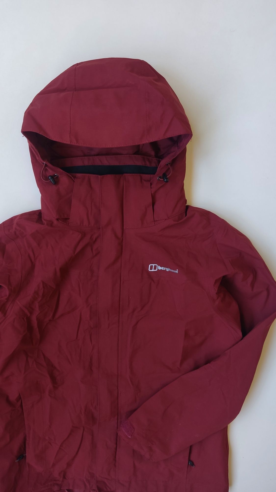 Жіноча вітровка Berghaus gore tex