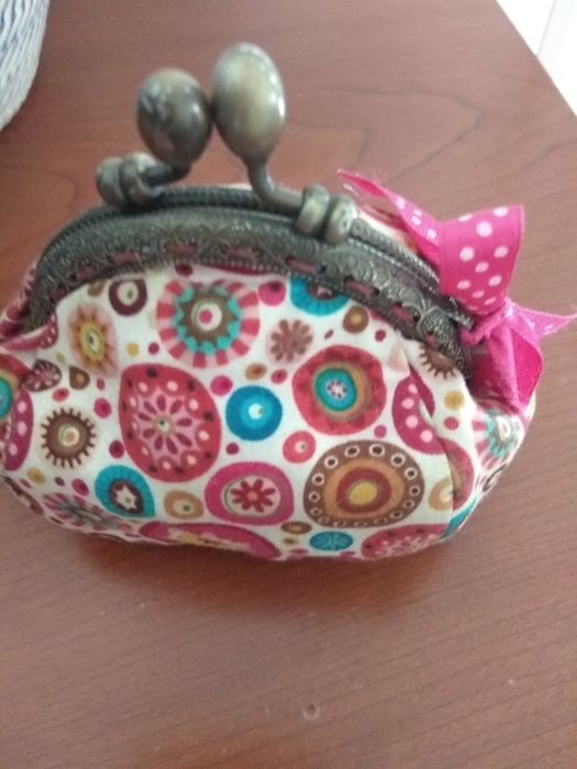 Carteira porta moedas tecido com fecho da avó.