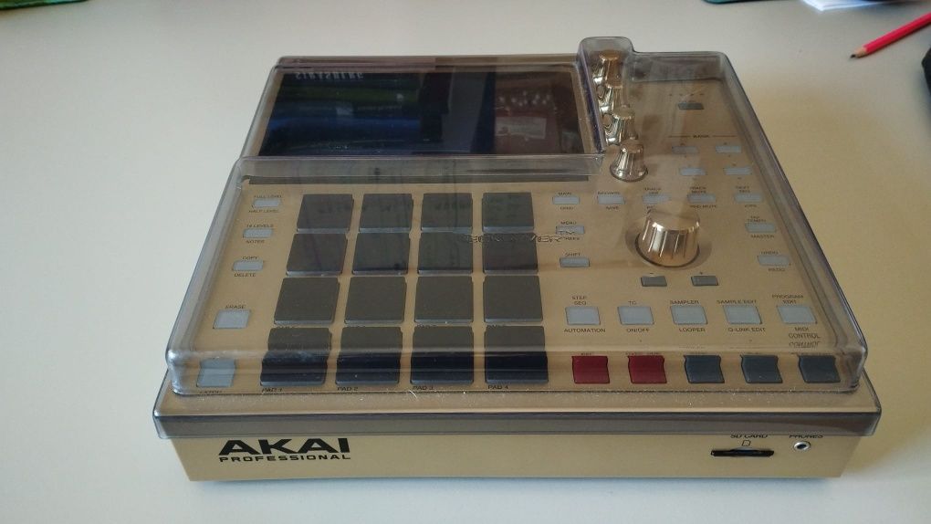 Mpc One Gold (como nova)