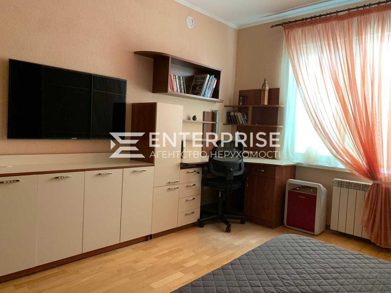 Продаж 3к квартири вул. Північна, Оболонський район