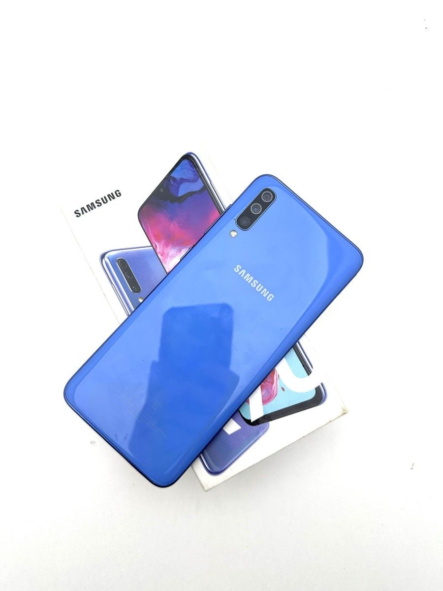 Smartfon SAMSUNG GALAXY A70 niebieski